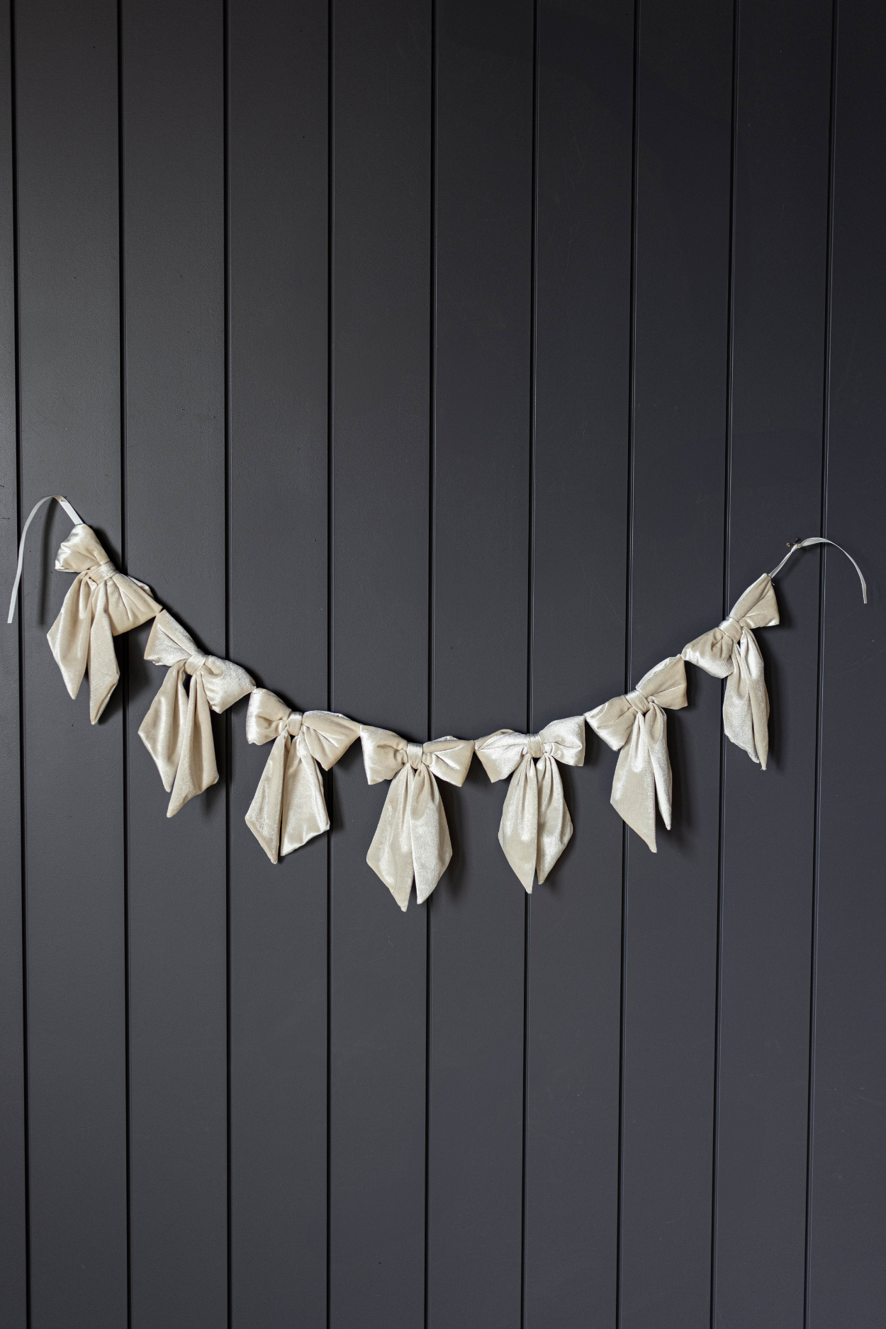 Cream Velvet Bow Garland | By Luxe B Co.