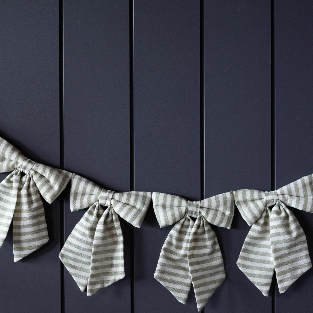 Striped Light Green Bow Garland