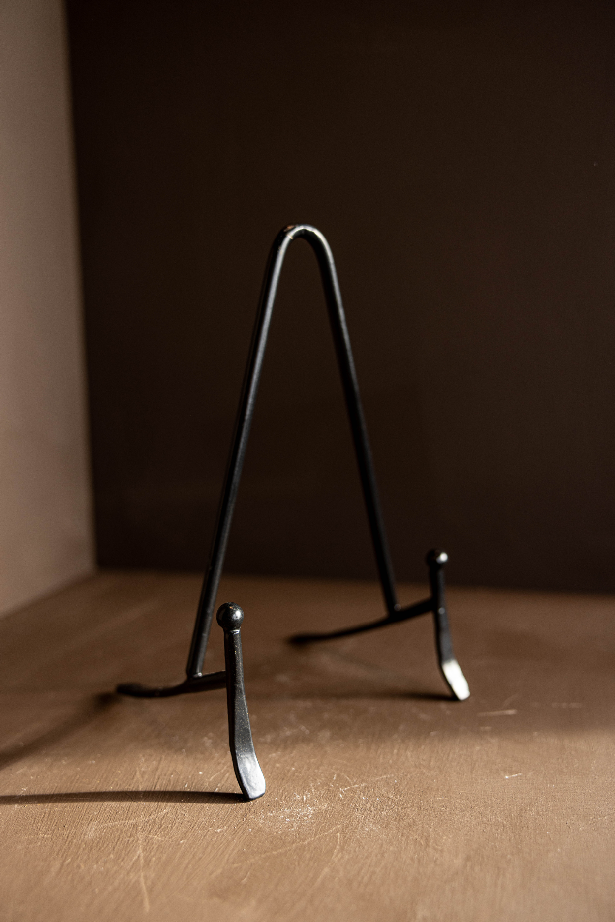 Iron Tabletop Easel | By Luxe B Co.