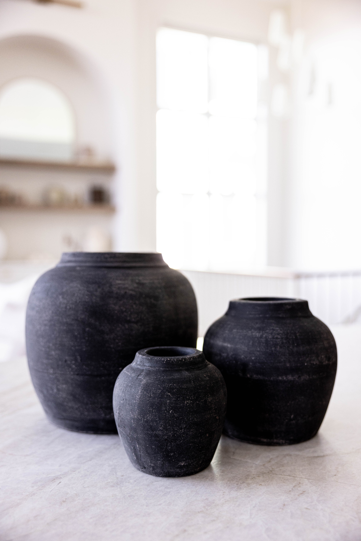 Leon Black Wash Round Pot | By Luxe B Co.