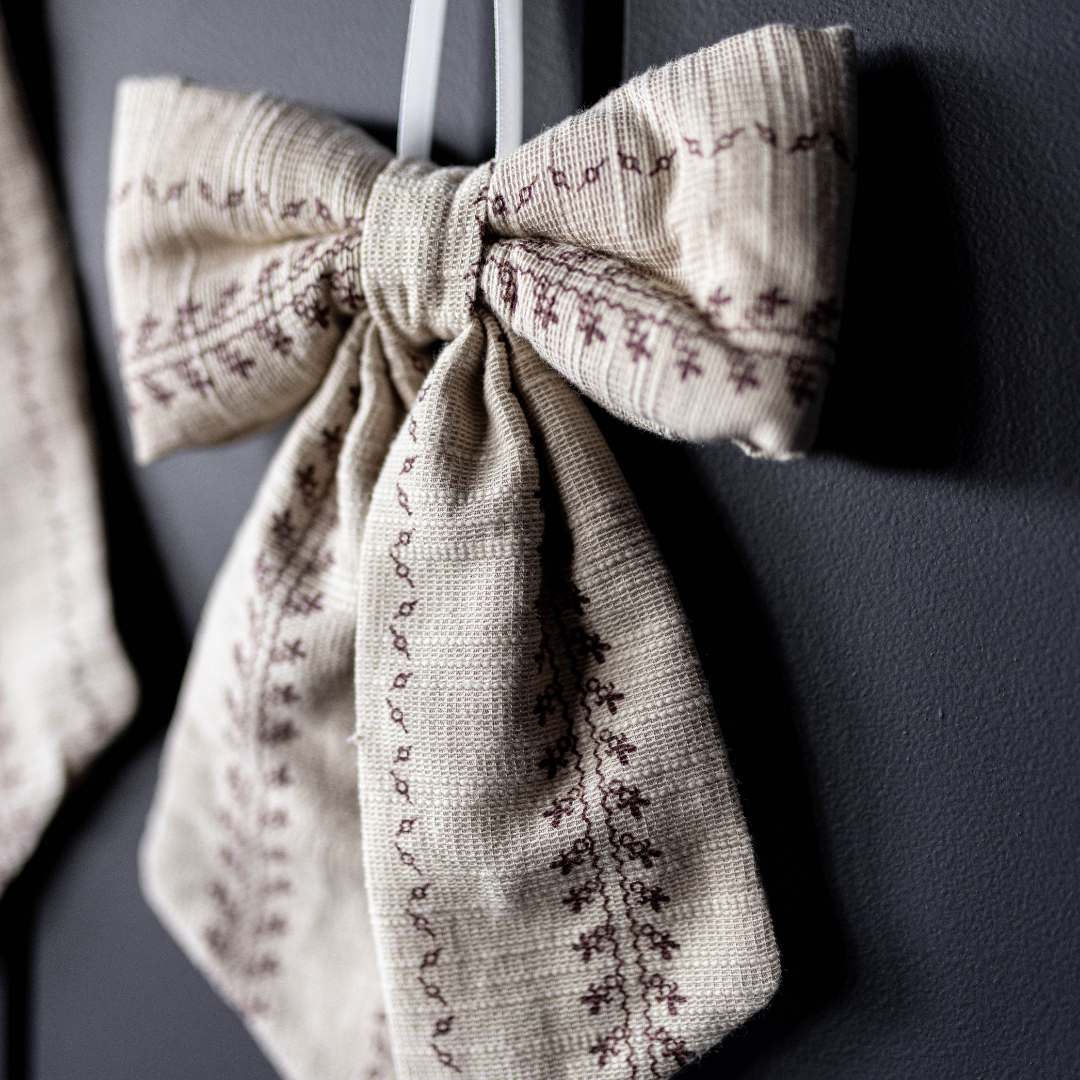 Folk Beige Strip Bows